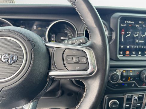 Used 2023 Jeep Wrangler Unlimited Sahara w/ Cold Weather Group image 16