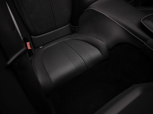 Used 2019 Aston Martin DB11 Volante RWD image 68
