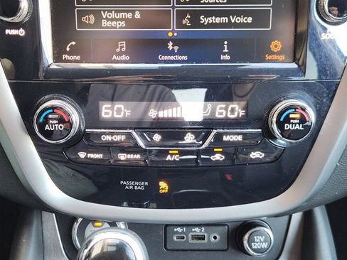 Used 2023 Nissan Murano SV image 16