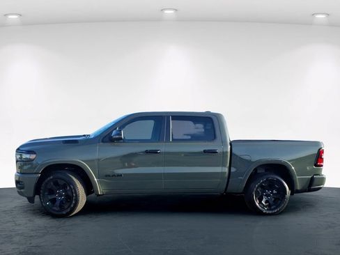 New 2026 RAM 1500 4x4 Crew Cab image 4