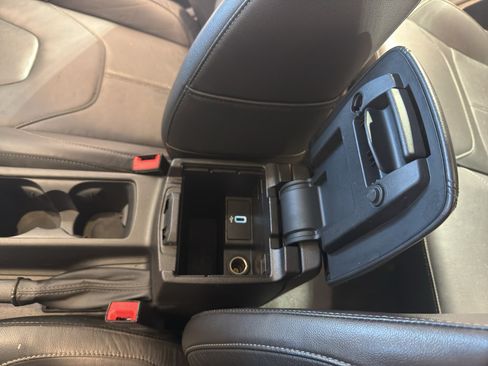 Used 2016 Ford Focus Titanium FWD image 21