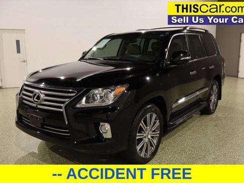 Used 2013 Lexus LX 570 4WD image 3
