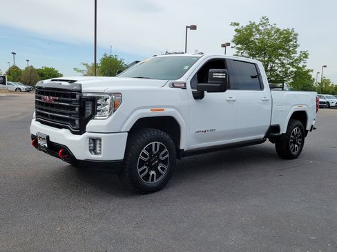 Used 2023 GMC Sierra 2500 AT4 w/ AT4 Premium Plus Package AWD/4WD image 4