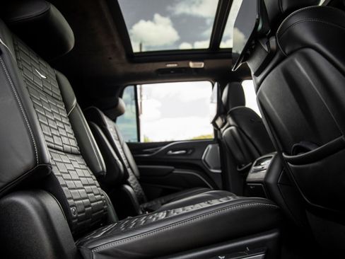 Used 2023 Cadillac Escalade V image 44