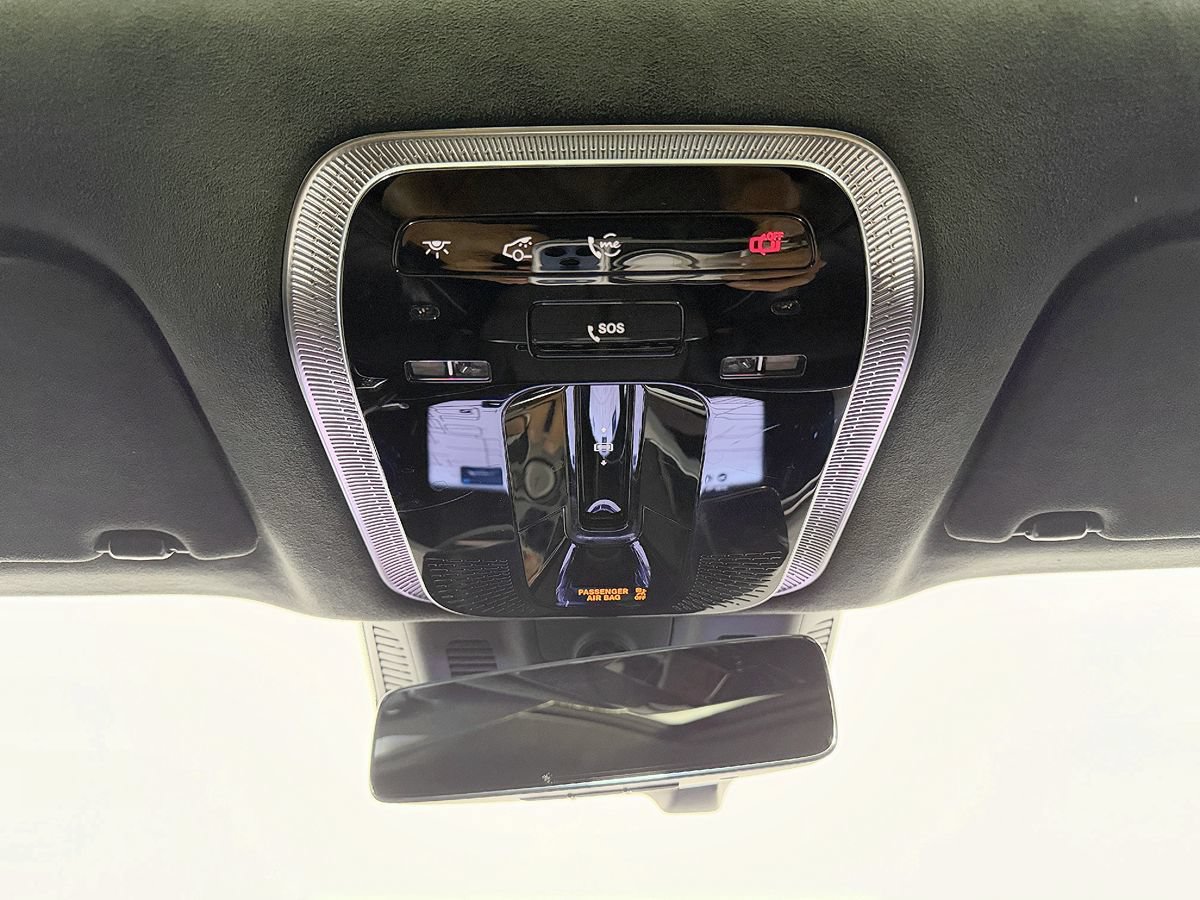 Used 2022 Mercedes-Benz EQS 580 4MATIC Sedan image 50