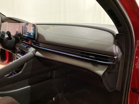 Used 2024 Hyundai Elantra N Base image 23