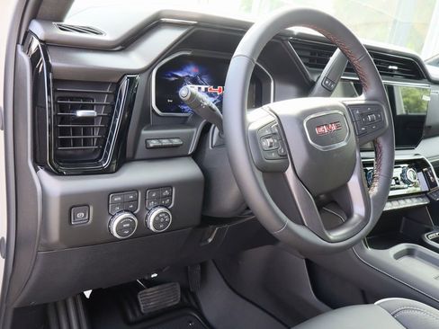 Used 2020 Toyota Corolla LE FWD image 33