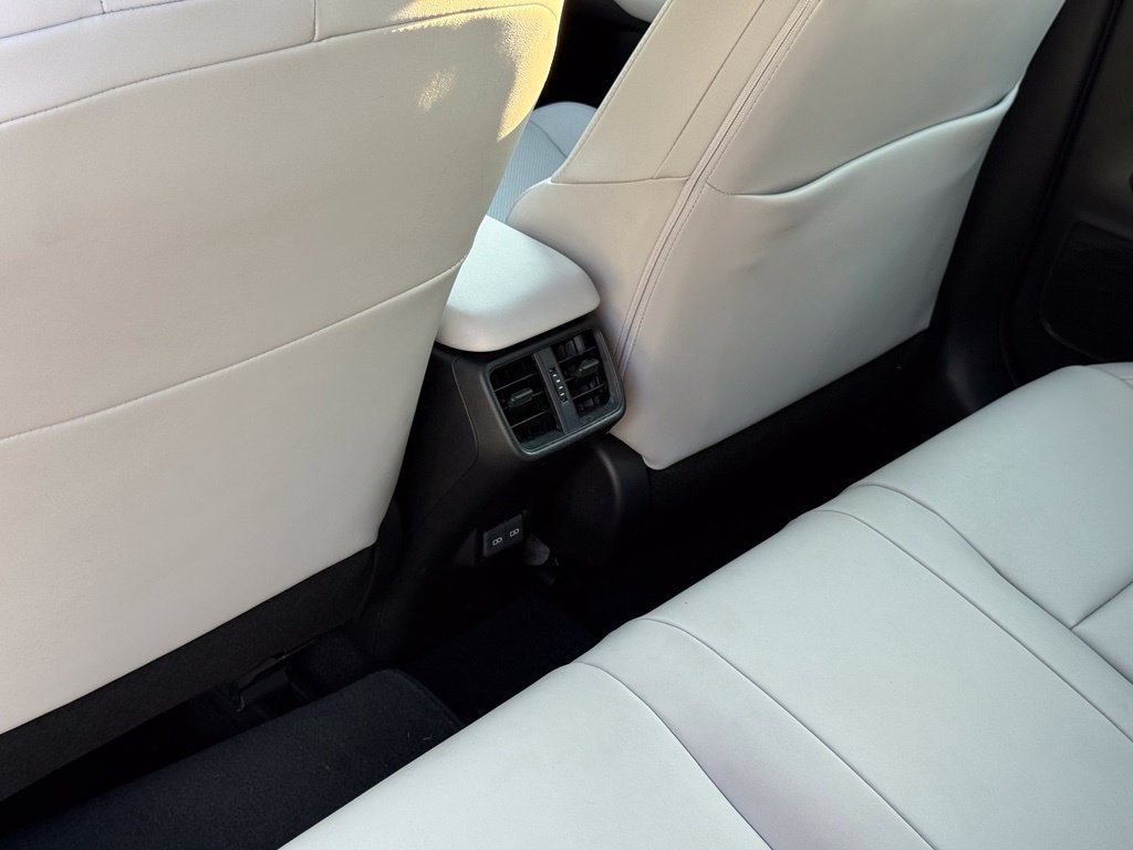 Certified 2025 Lexus UX 300h AWD w/ Accessory Package (Z1) image 29