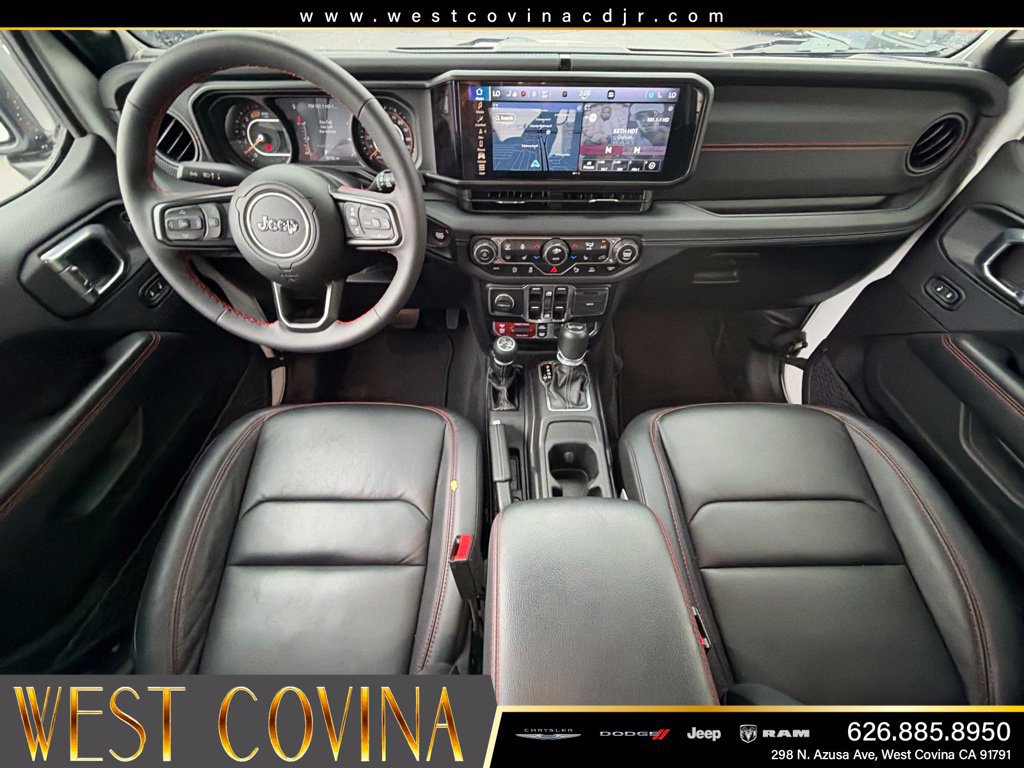 Used 2024 Jeep Wrangler Unlimited Rubicon AWD/4WD image 23