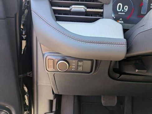 New 2026 Ford Explorer Active image 15