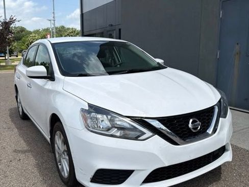 Used 2018 Nissan Sentra SV FWD image 3