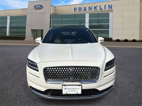 Used 2022 Lincoln Nautilus Reserve image 2