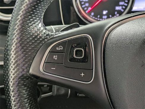 Used 2018 Mercedes-Benz E 300 image 19
