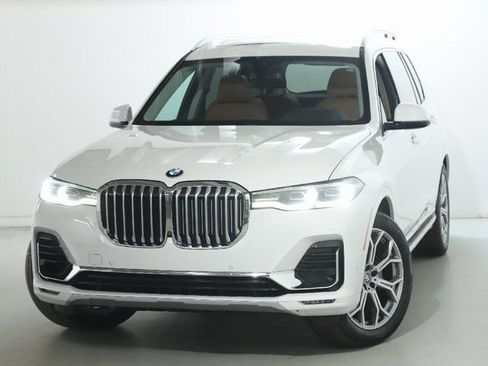 Used 2020 BMW X7 xDrive40i w/ Premium Package image 3