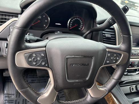Used 2015 GMC Yukon Denali AWD/4WD image 11