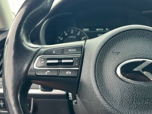 Used 2018 Kia Stinger Premium AWD/4WD image 21