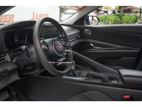 Used 2023 Hyundai Elantra SEL FWD image 32
