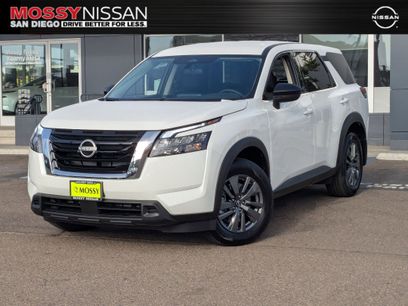 New 2025 Nissan Pathfinder S
