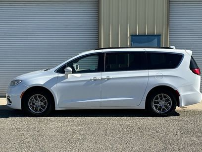 Used 2021 Chrysler Pacifica Touring