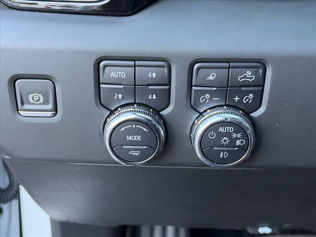 Certified 2025 GMC Sierra 1500 AT4 w/ AT4 Premium Package AWD/4WD image 27