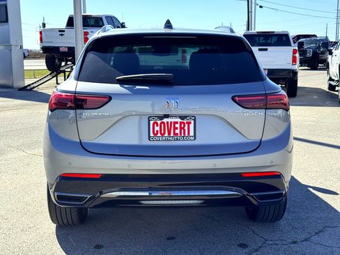 Used 2025 Buick Envision Sport Touring image 7