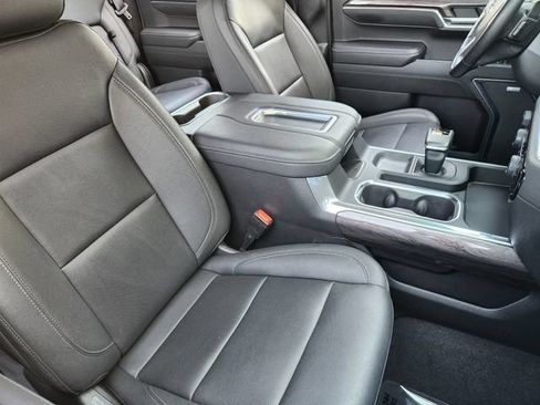 Certified 2022 Chevrolet Silverado 1500 LTZ AWD/4WD image 10