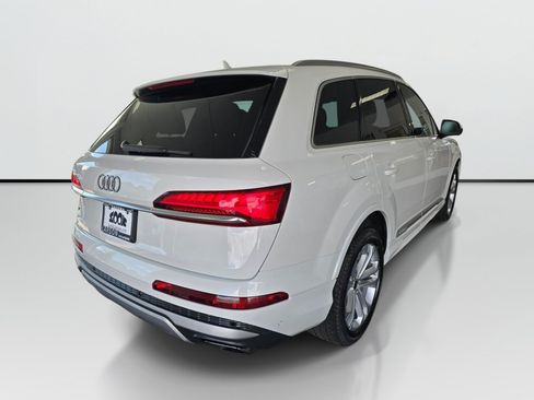 Used 2025 Audi Q7 3.0T Premium Plus AWD/4WD image 5
