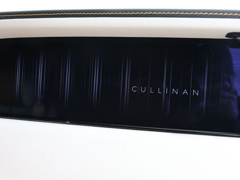 New 2026 Rolls-Royce Cullinan image 26