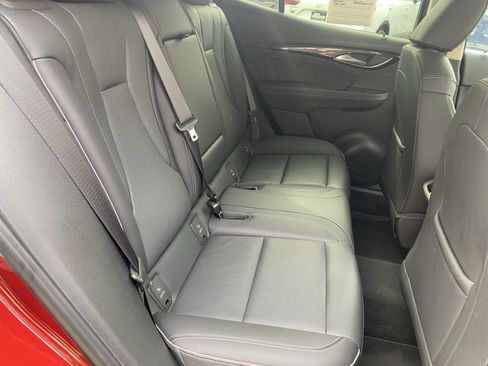 Certified 2023 Buick Envision Essence image 32