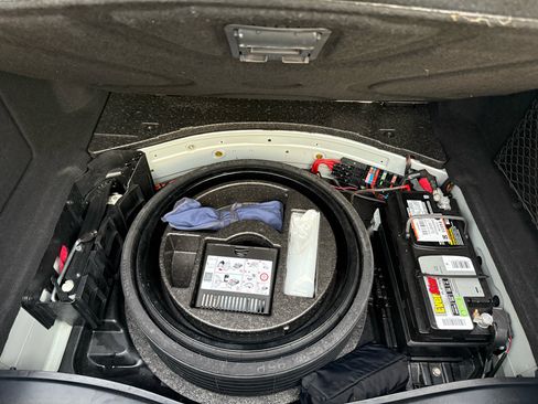 Used 2008 Mercedes-Benz E 63 AMG 4dr Sdn 6.3L AMG RWD image 49