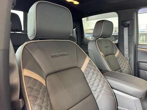 New 2026 GMC Canyon Denali AWD/4WD image 30