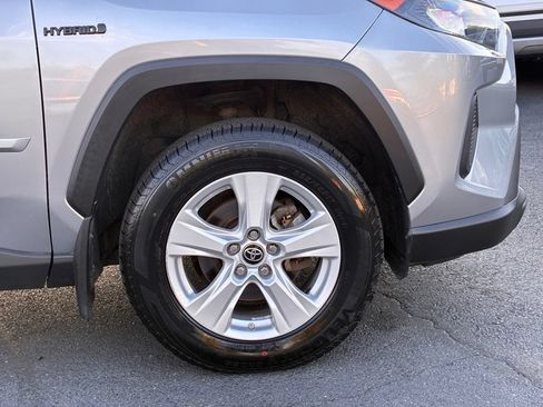 Used 2021 Toyota RAV4 LE AWD/4WD image 48