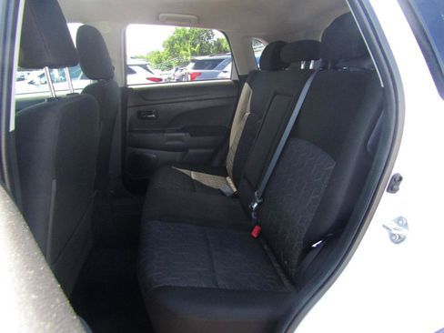 Used 2023 Mitsubishi Outlander Sport AWD image 19