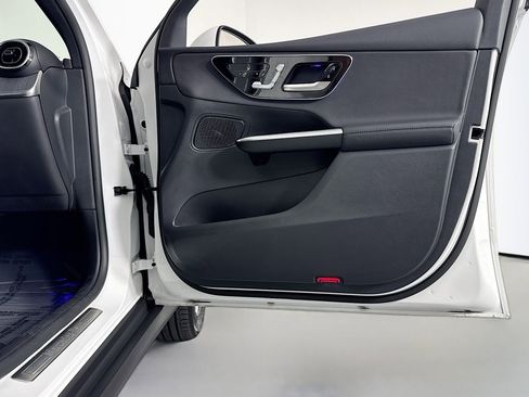 Certified 2026 Mercedes-Benz GLC 300 image 23