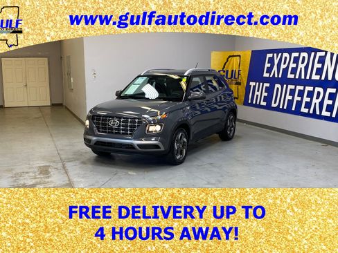 Used 2024 Hyundai Venue SEL image 4
