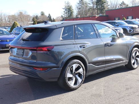 Used 2025 Audi Q6 e-tron Premium Plus image 5
