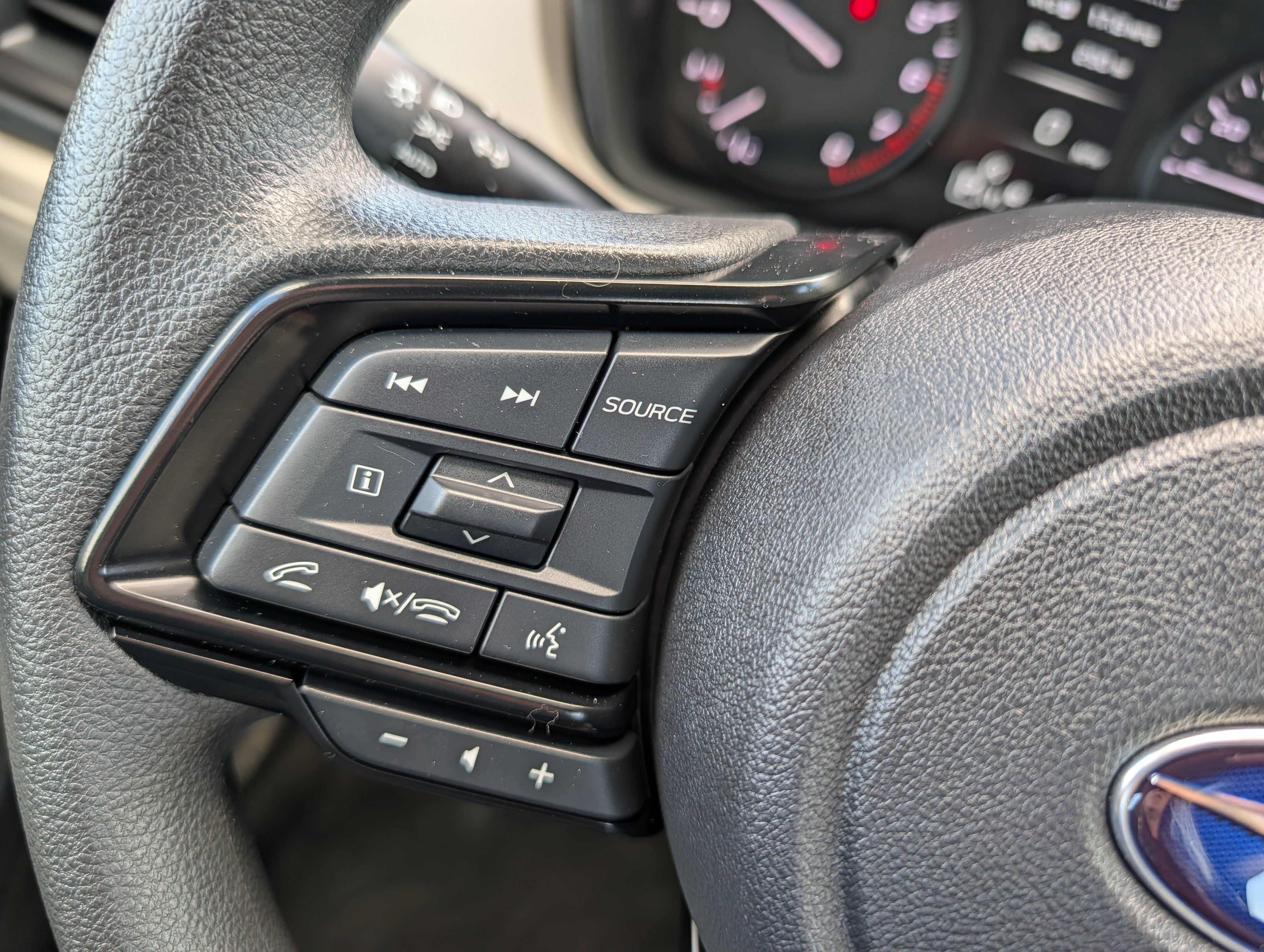 Certified 2025 Subaru Forester AWD/4WD image 30