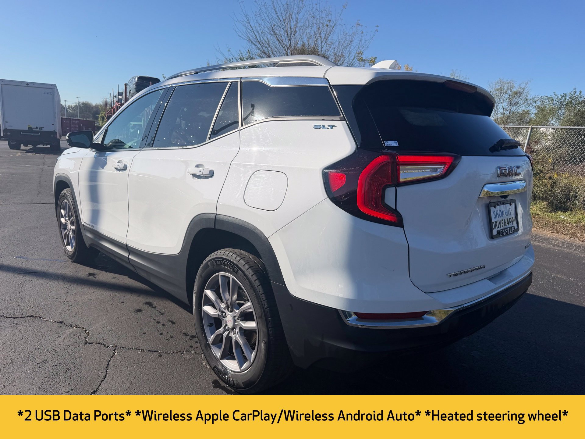 Used 2024 GMC Terrain SLT AWD/4WD image 10