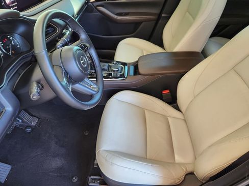 Used 2025 MAZDA CX-30 2.5 Turbo w/ Premium Plus Pkg image 12