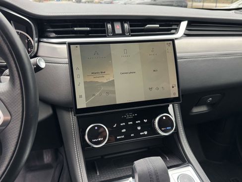 Used 2023 Jaguar F-PACE R-Dynamic S image 26