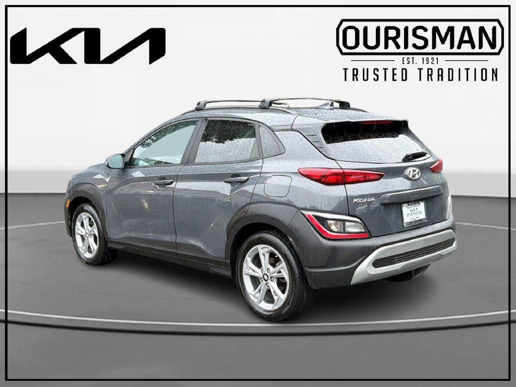 Used 2023 Hyundai Kona SEL w/ Cargo Package FWD image 3