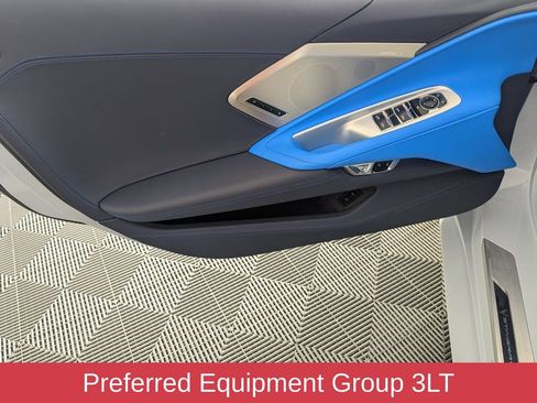 Used 2021 Chevrolet Corvette Stingray Premium Conv w/ Battery Protection Package RWD image 9
