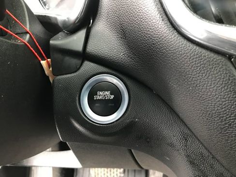 Certified 2018 Chevrolet Equinox LT image 6