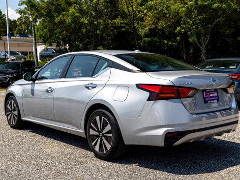 Used 2022 Nissan Altima 2.5 SV image 5