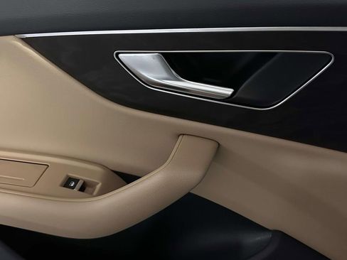 Used 2023 Audi Q8 Premium w/ Convenience Package image 21