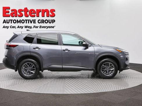 Used 2023 Nissan Rogue S AWD/4WD image 4