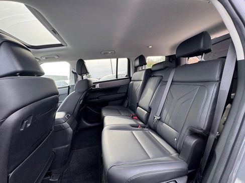 Used 2025 Hyundai Santa Fe XRT image 11