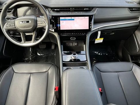New 2026 Jeep Grand Cherokee Limited w/ Limited Altitude Package RWD image 6