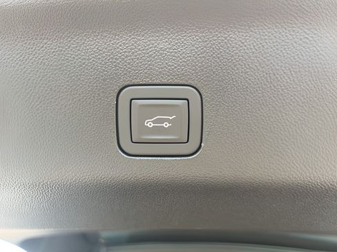 New 2026 Chevrolet Tahoe Premier RWD image 11