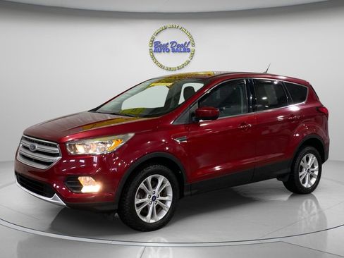 Used 2019 Ford Escape SE AWD/4WD image 2
